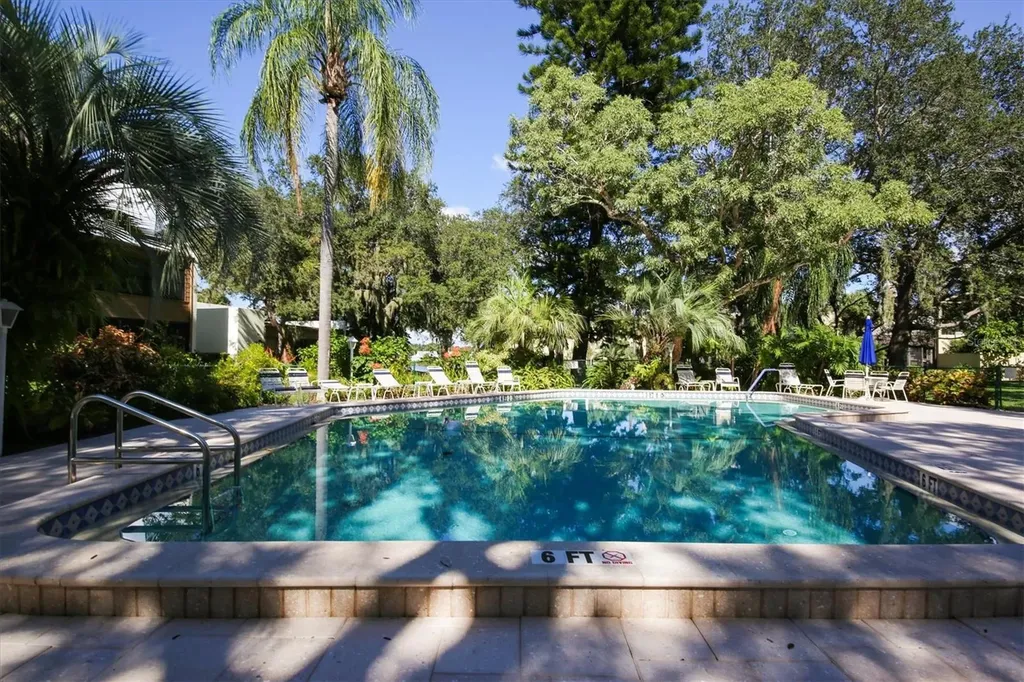 445 Palm Tree Drive Bradenton FL 34210