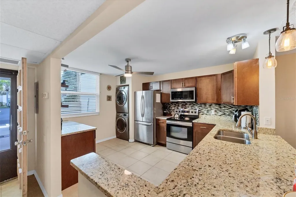 445 Palm Tree Drive Bradenton FL 34210