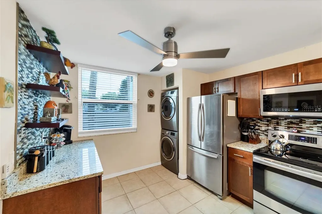 445 Palm Tree Drive Bradenton FL 34210