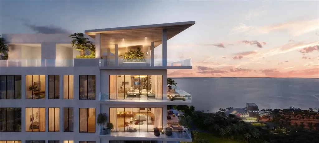 668 Quay Commons Sarasota FL 34236