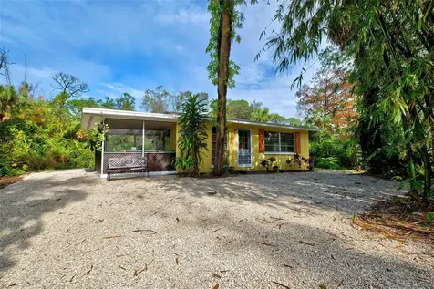 568 Artists Avenue Englewood FL 34223