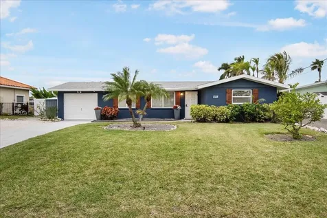 518 70th Street Holmes Beach FL 34217
