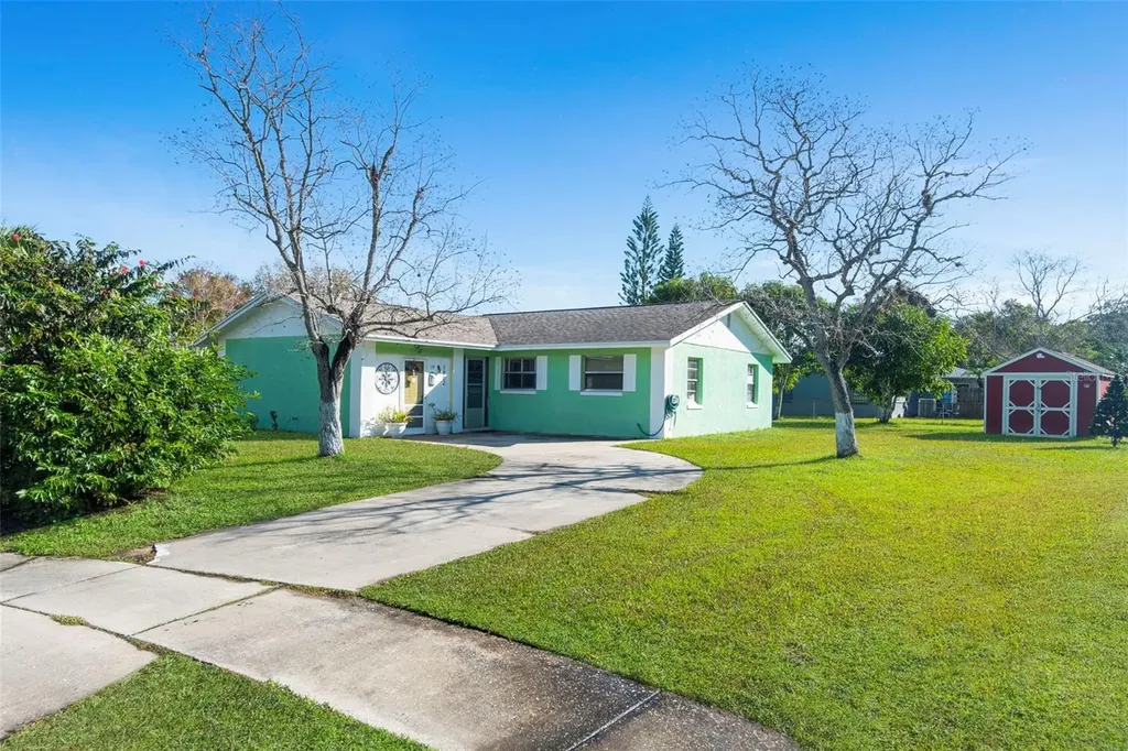 1802 Park Court Kissimmee FL 34741
