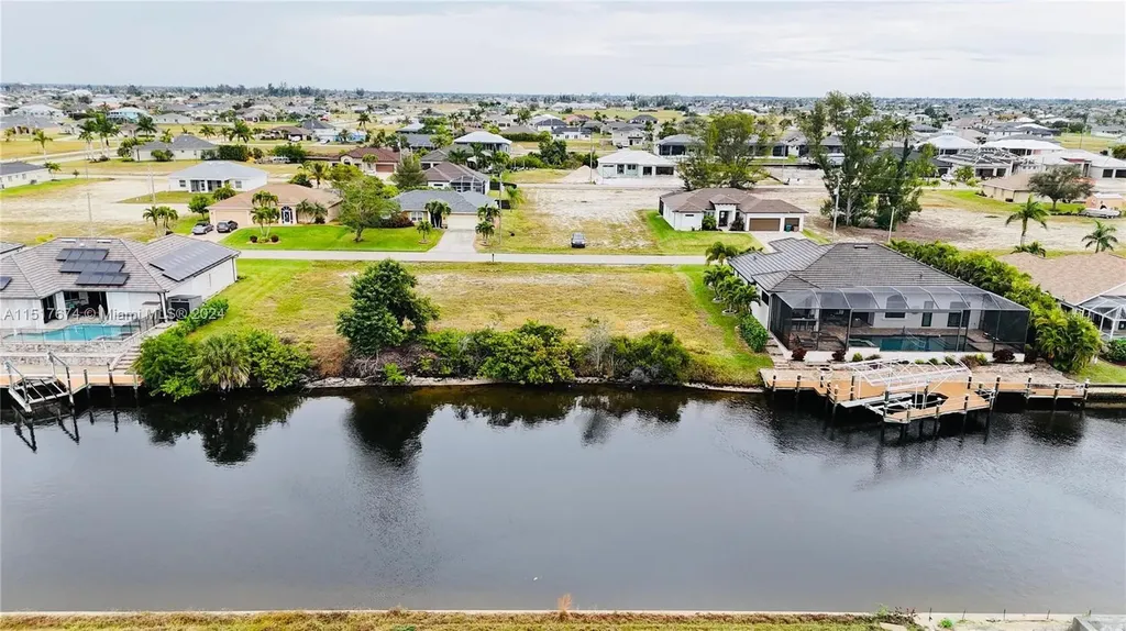 718 NW 38th Place Cape Coral FL 33993