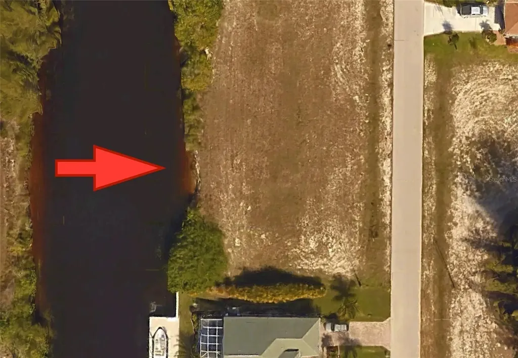 718 NW 38th Place Cape Coral FL 33993