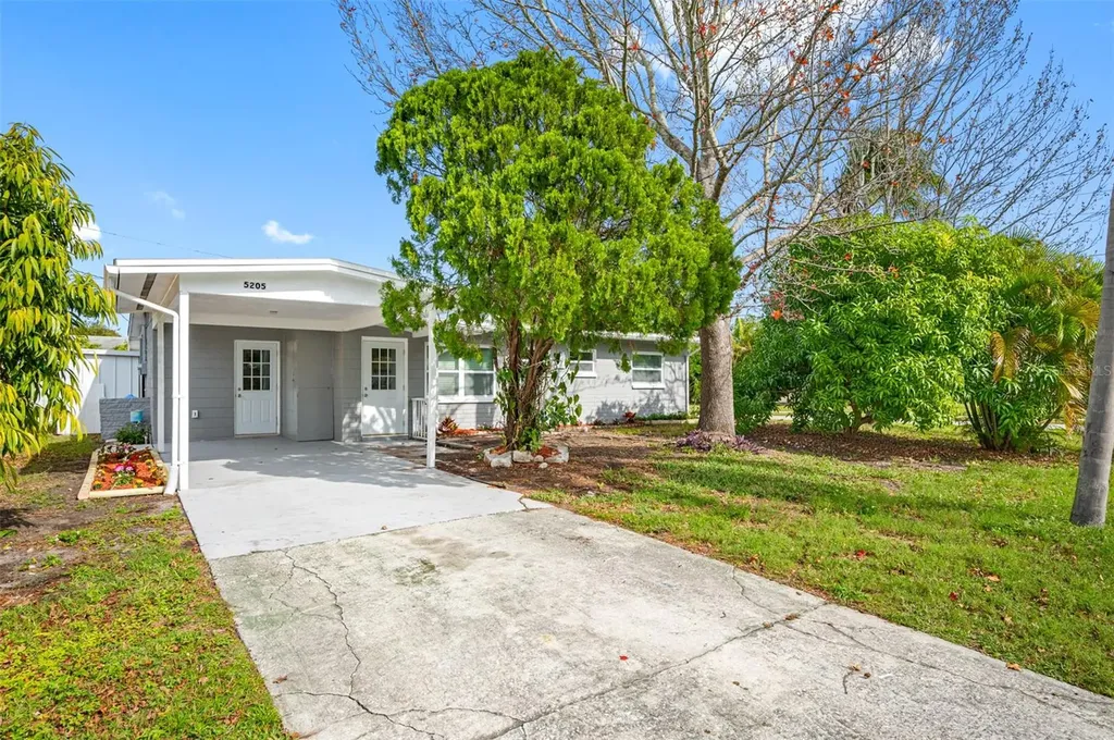 5205 98th Terrace N Pinellas Park FL 33782