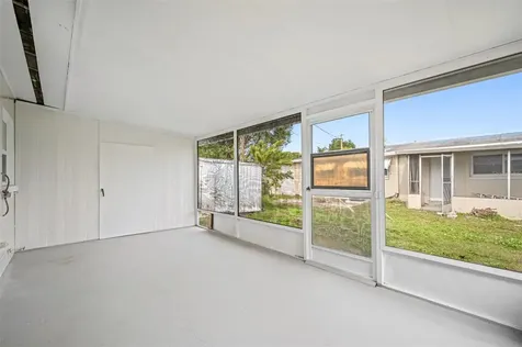 5205 98th Terrace N Pinellas Park FL 33782