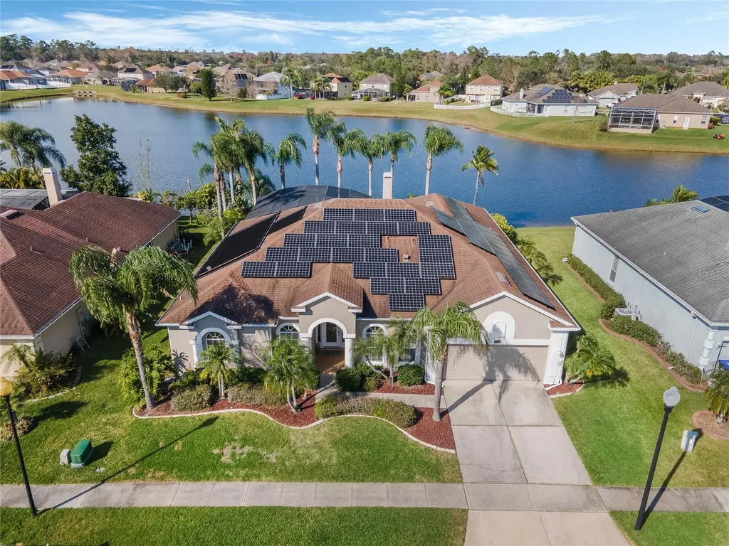 13561 Lakes Way Orlando FL 32828