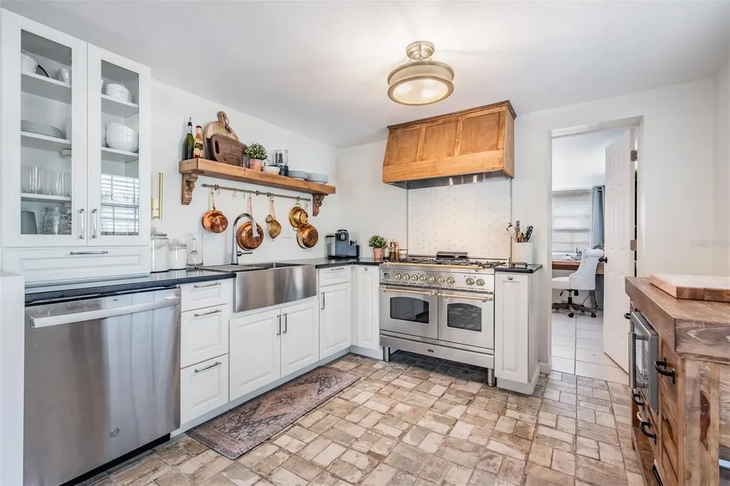 1770 Shore Acres Boulevard NE St Petersburg FL 33703