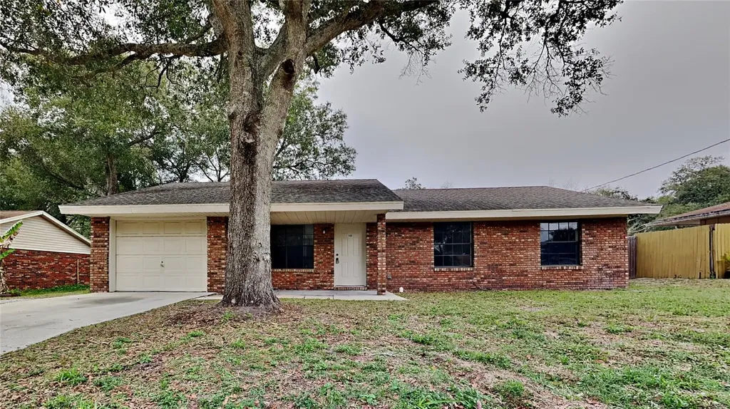 145 E Fern Drive Orange City FL 32763