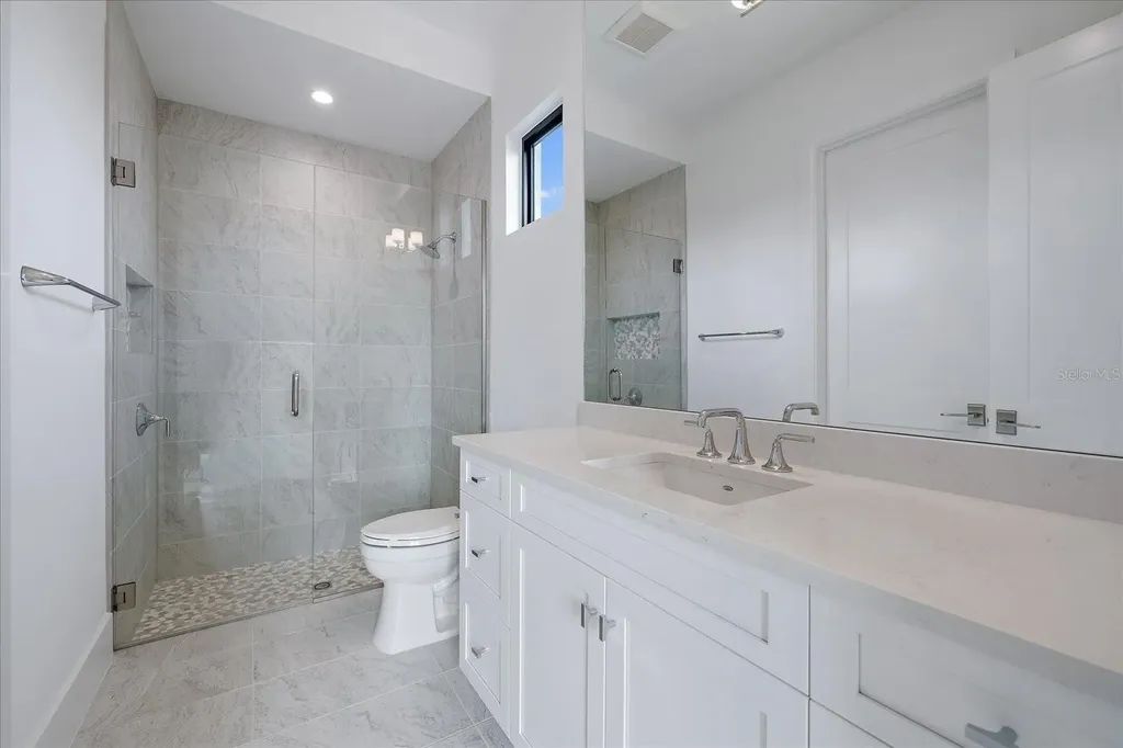 3739 Caledonia Lane Sarasota FL 34240