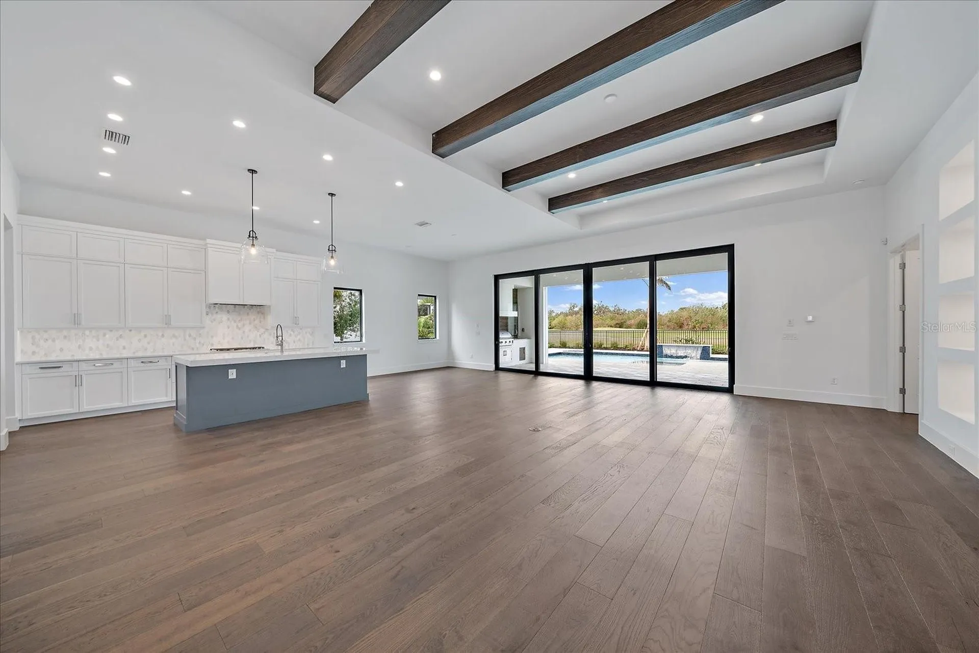 3739 Caledonia Lane Sarasota FL 34240