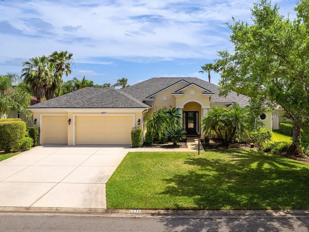 6619 Chickadee Lane Lakewood Ranch FL 34202