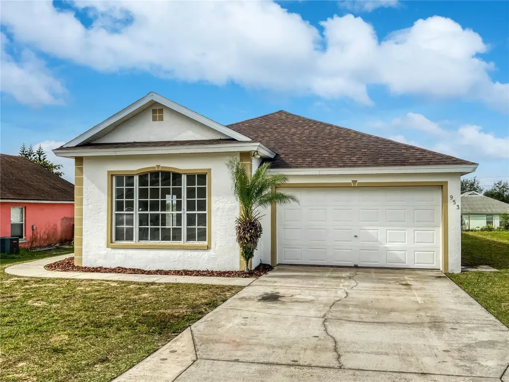 953 Robert Street Lake Wales FL 33853