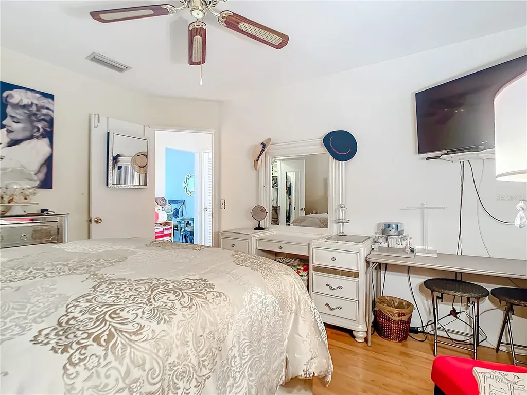 6015 19th Street N St Petersburg FL 33714