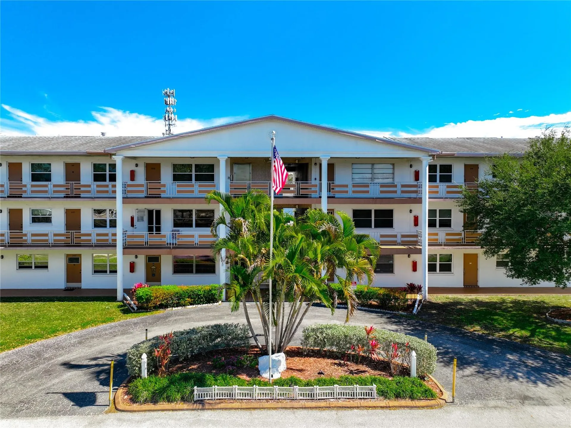 6015 19th Street N St Petersburg FL 33714