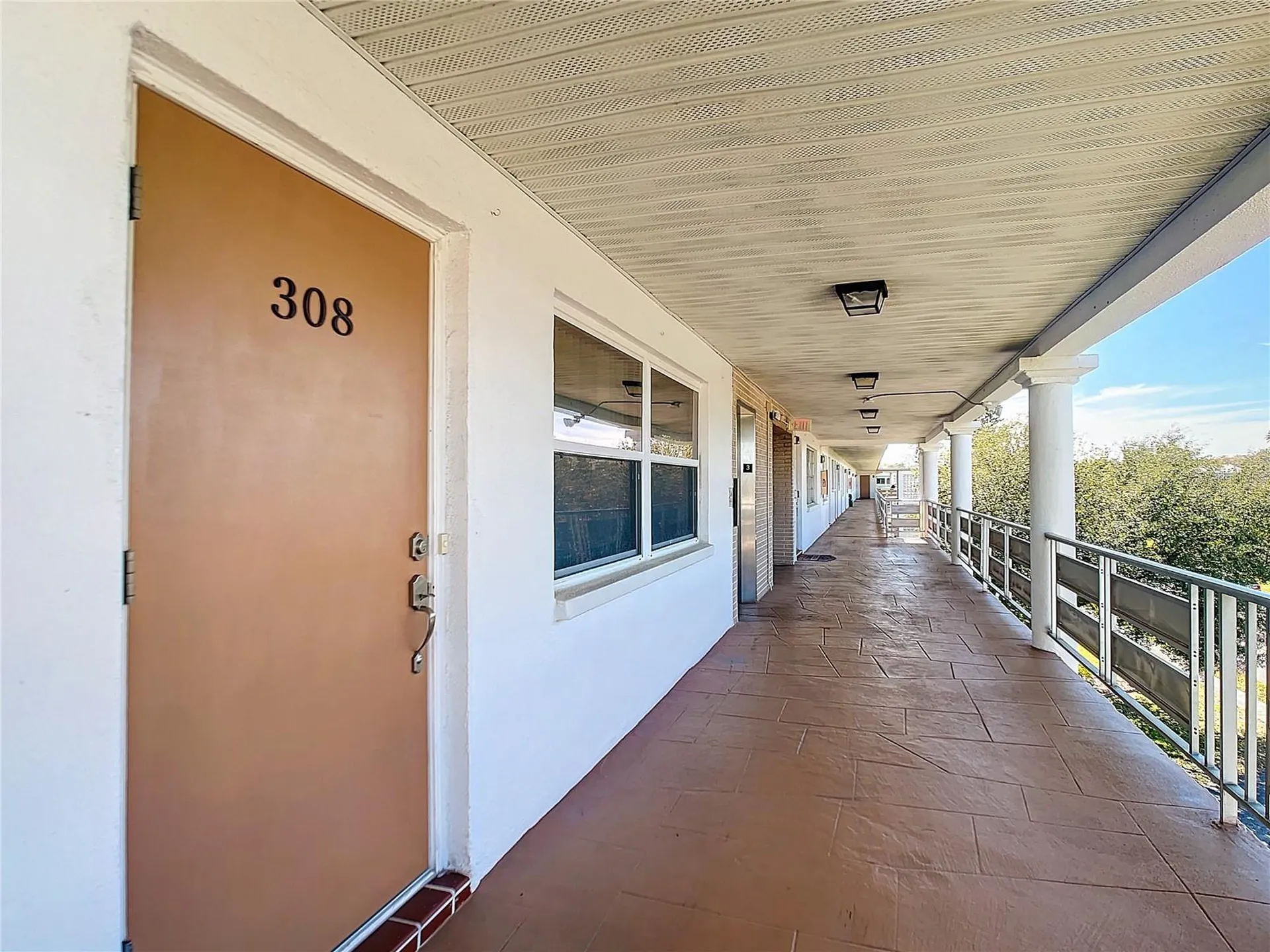 6015 19th Street N St Petersburg FL 33714