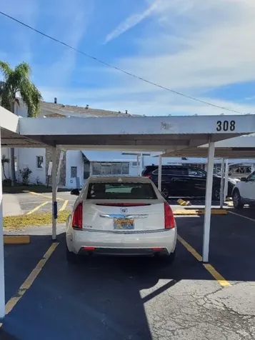 6015 19th Street N St Petersburg FL 33714