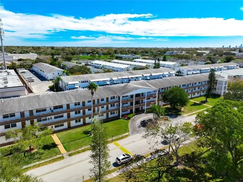 6015 19th Street N St Petersburg FL 33714