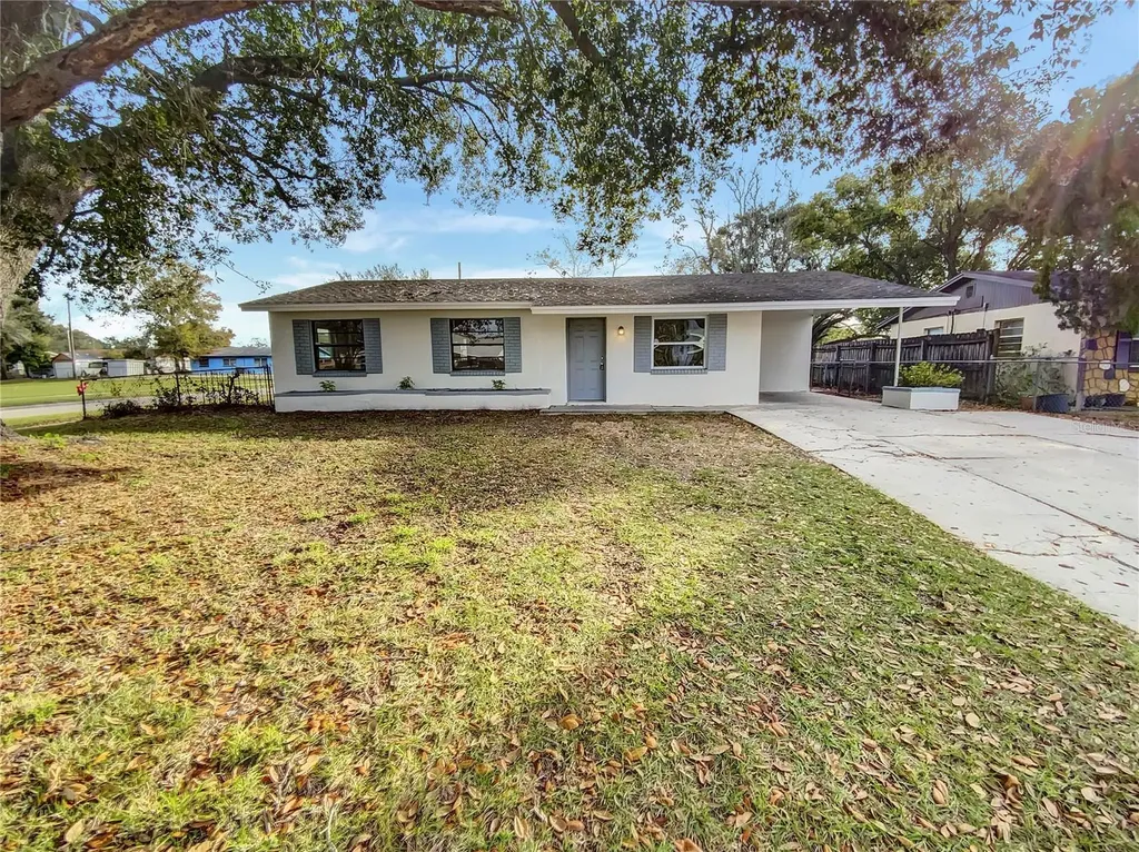 1743 Ravenall Avenue Orlando FL 32811
