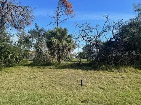 33 Pine Valley Lane Rotonda West FL 33947