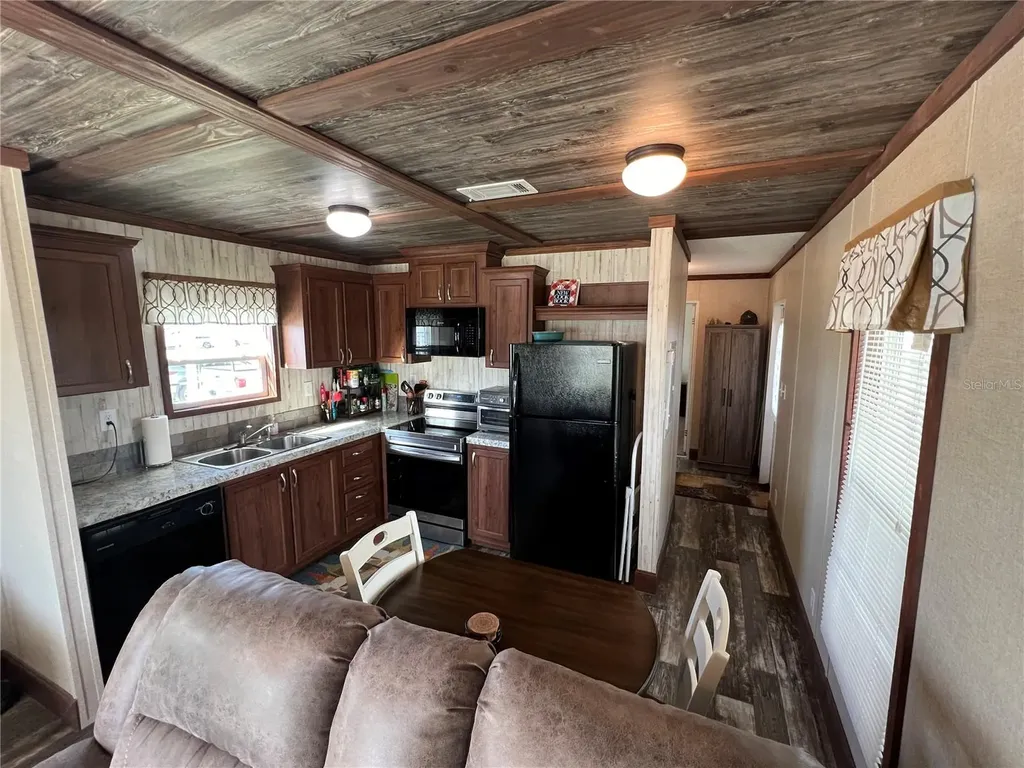 5143 Northshore Drive Polk City FL 33868