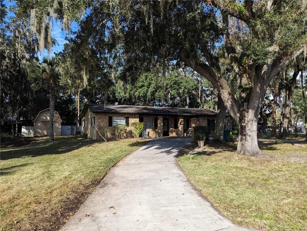 1144 N Midiron Point Crystal River FL 34429
