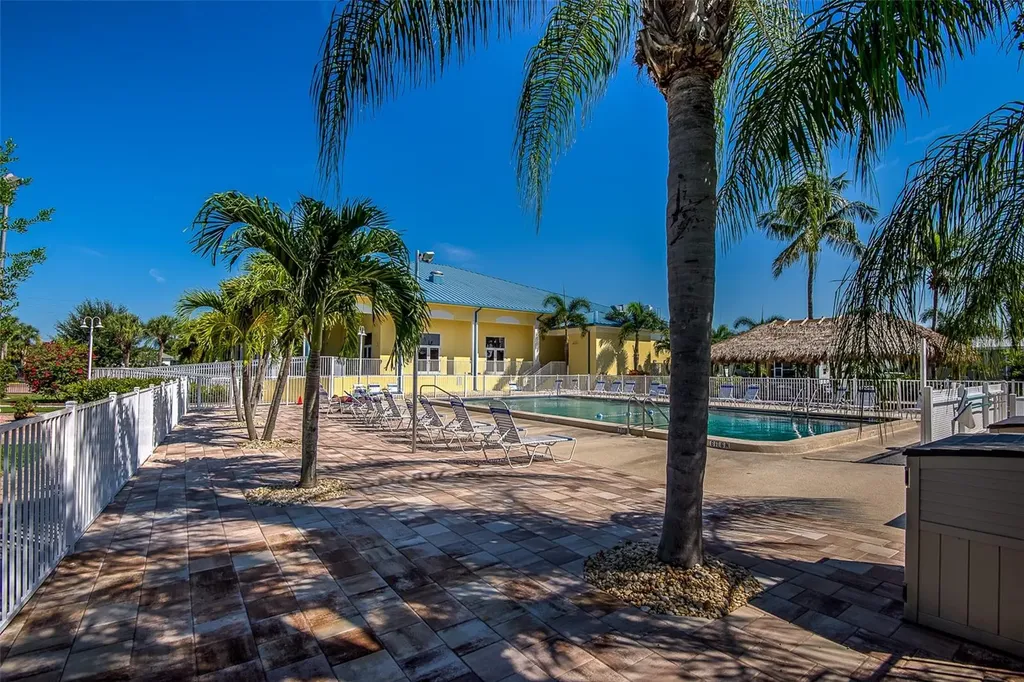 16 Freeman Avenue Punta Gorda FL 33950