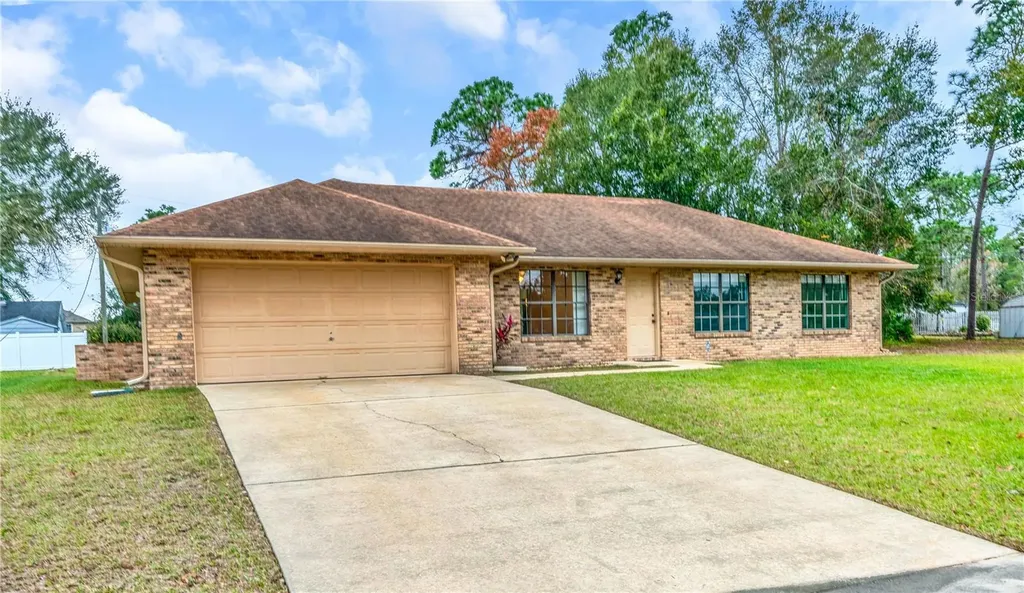 690 Lola Avenue Deltona FL 32738