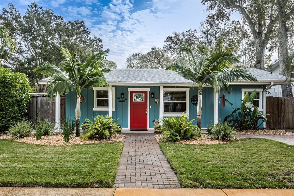 2618 Quincy Street S Gulfport FL 33711