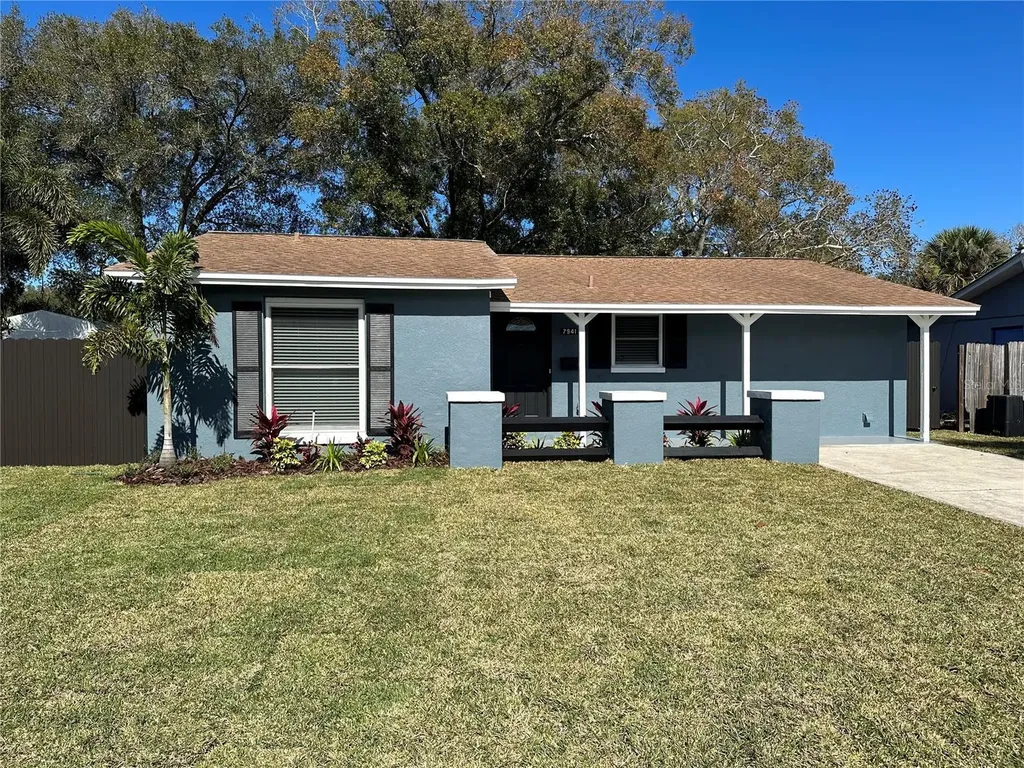 7941 Woodvine Circle Tampa FL 33615