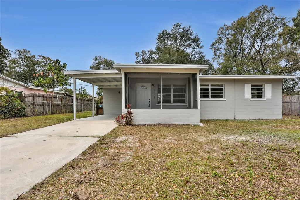 7507 Melaleuca Lane Tampa FL 33619