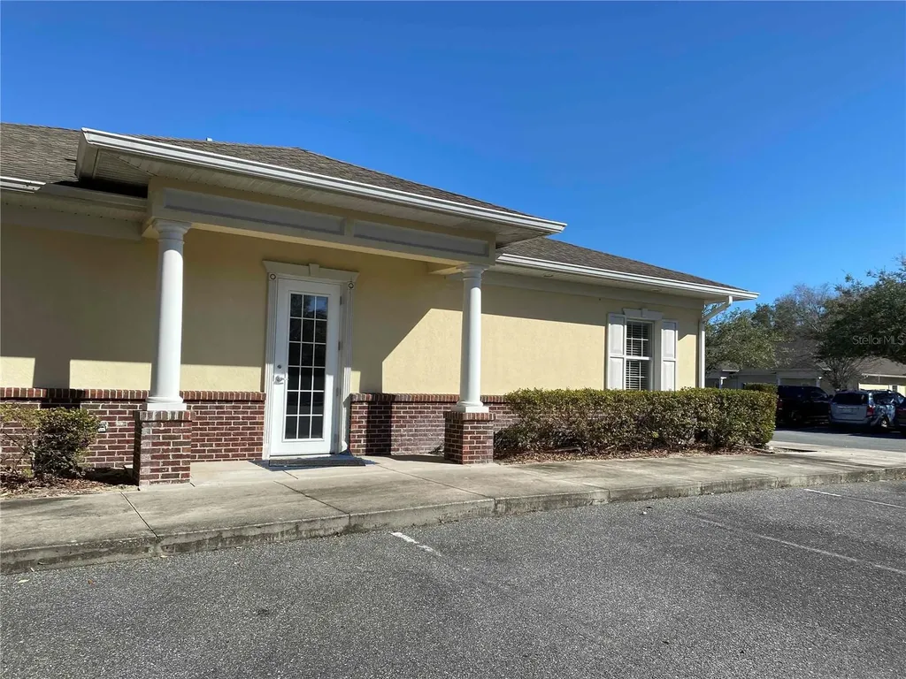 929 Us 27/441 Lady Lake FL 32159