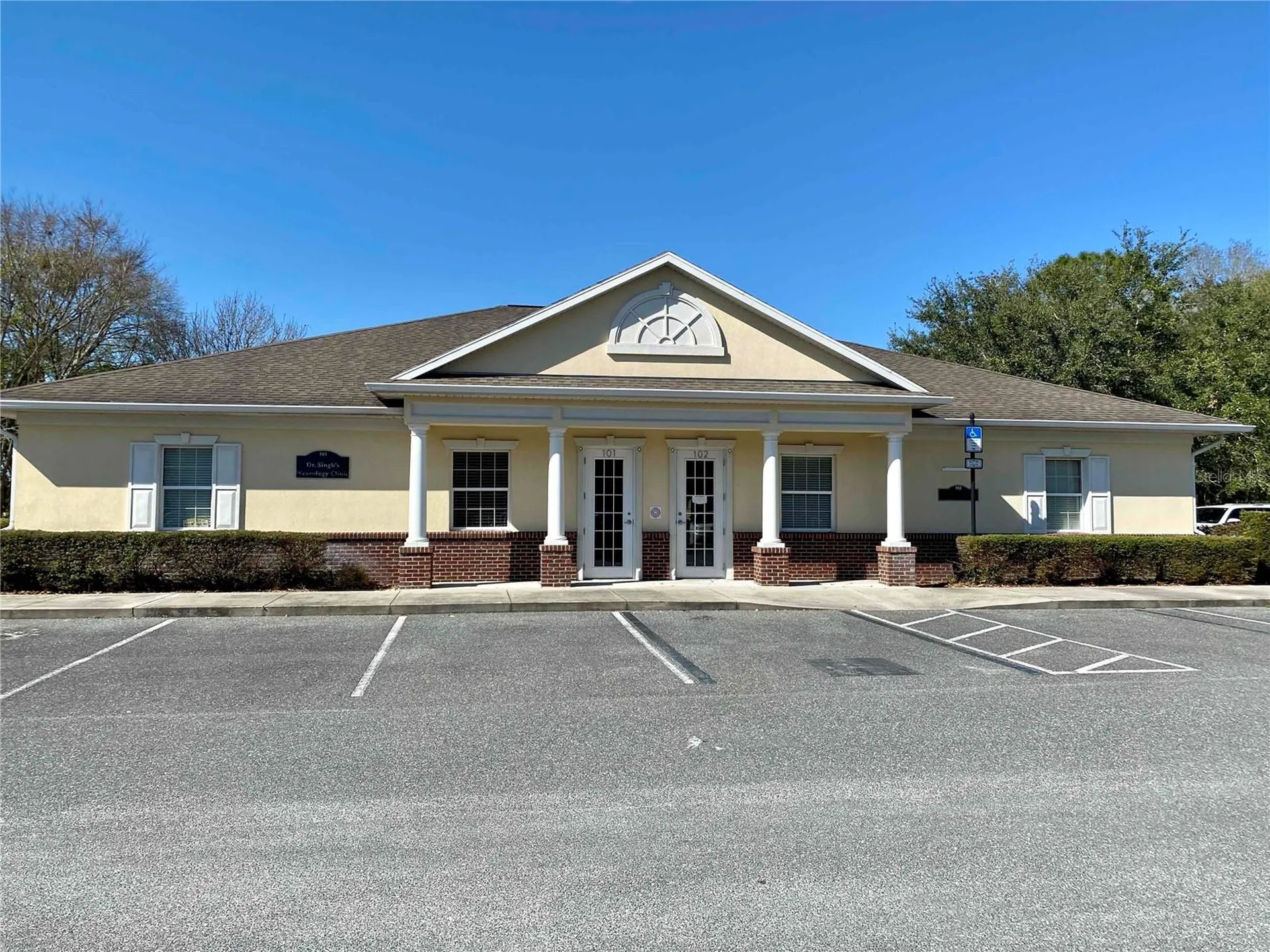 929 Us 27/441 Lady Lake FL 32159