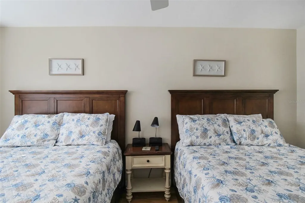1364 Siesta Bayside Drive Sarasota FL 34242
