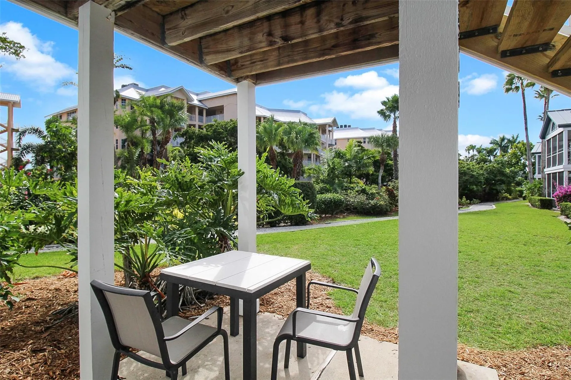 1364 Siesta Bayside Drive Sarasota FL 34242
