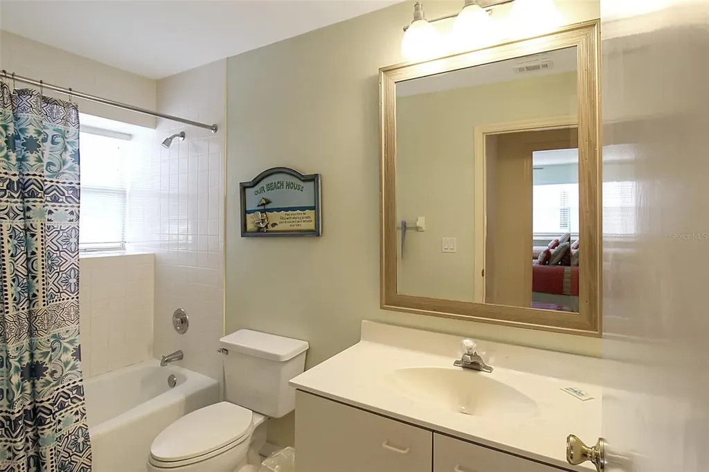 1382 Siesta Bayside Drive Sarasota FL 34242