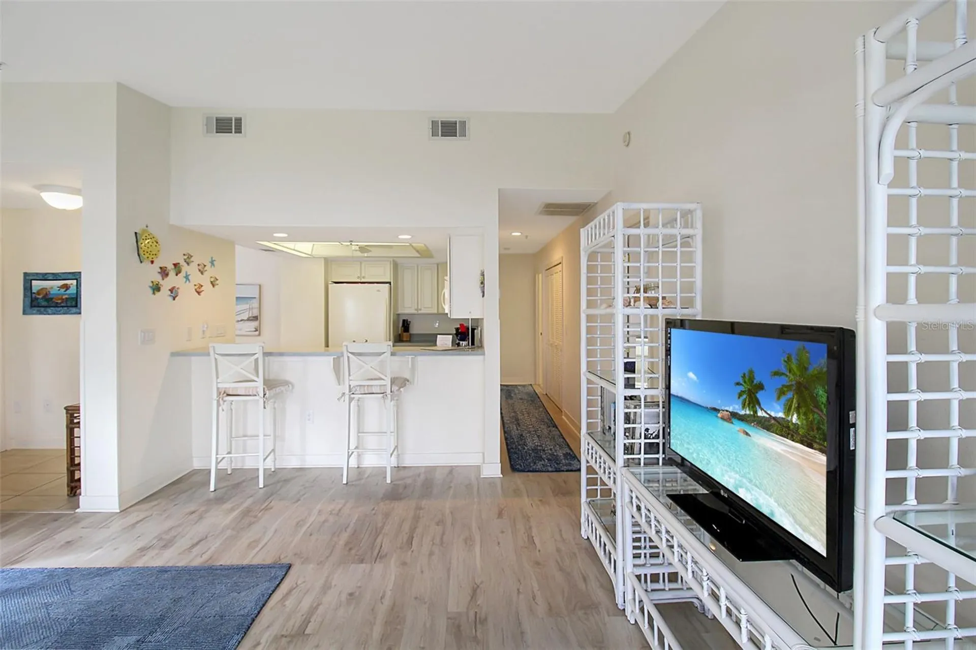 1382 Siesta Bayside Drive Sarasota FL 34242