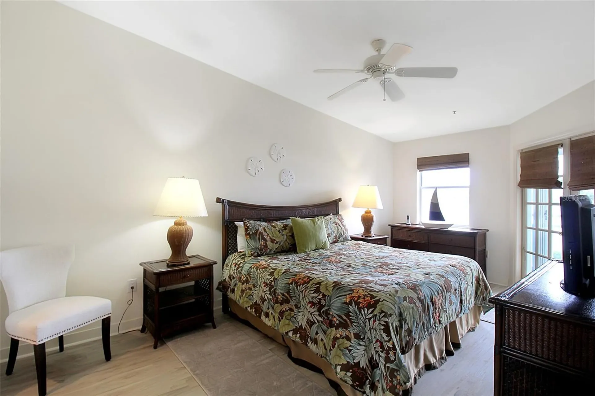 1382 Siesta Bayside Drive Sarasota FL 34242