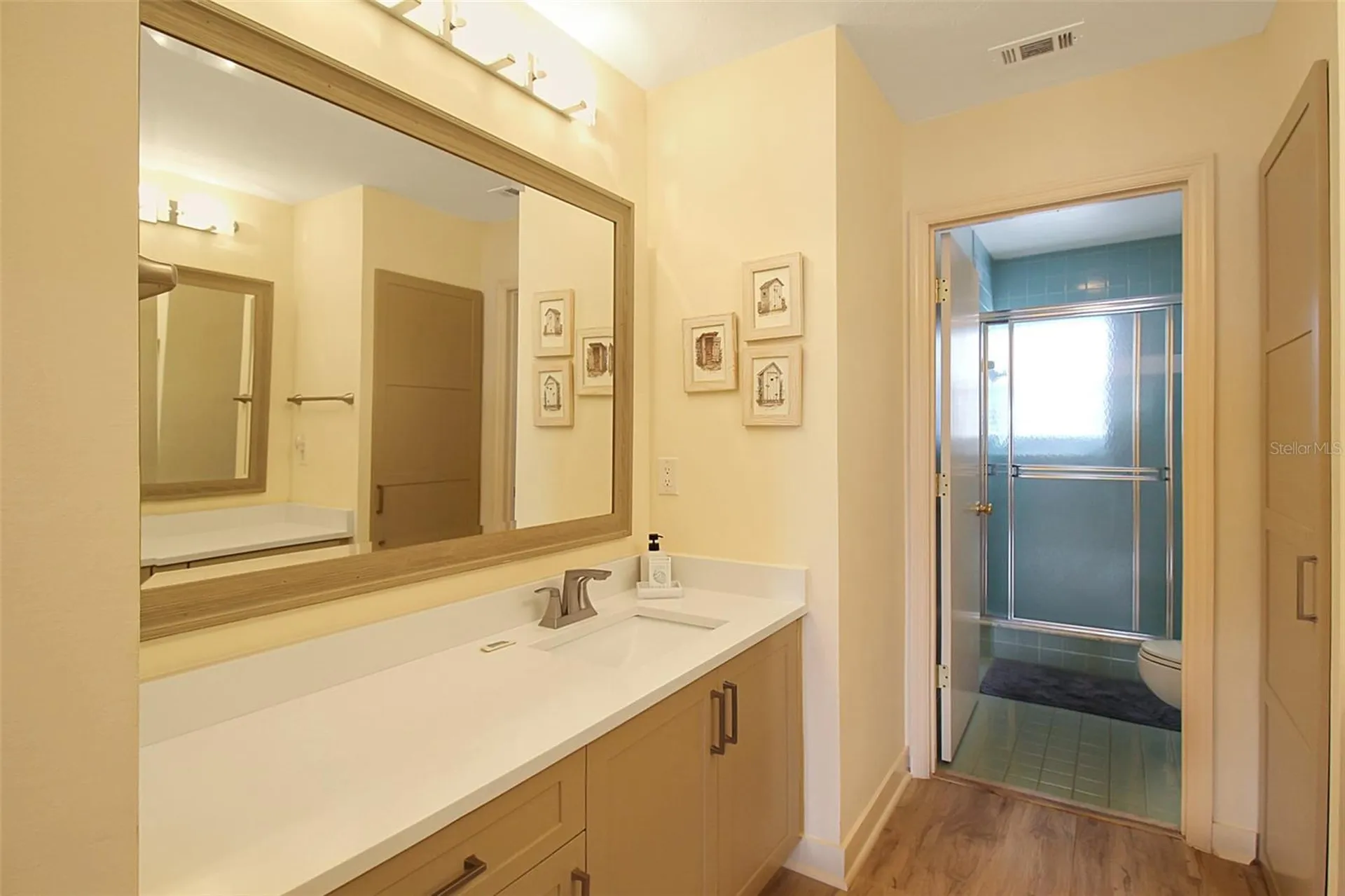 1382 Siesta Bayside Drive Sarasota FL 34242