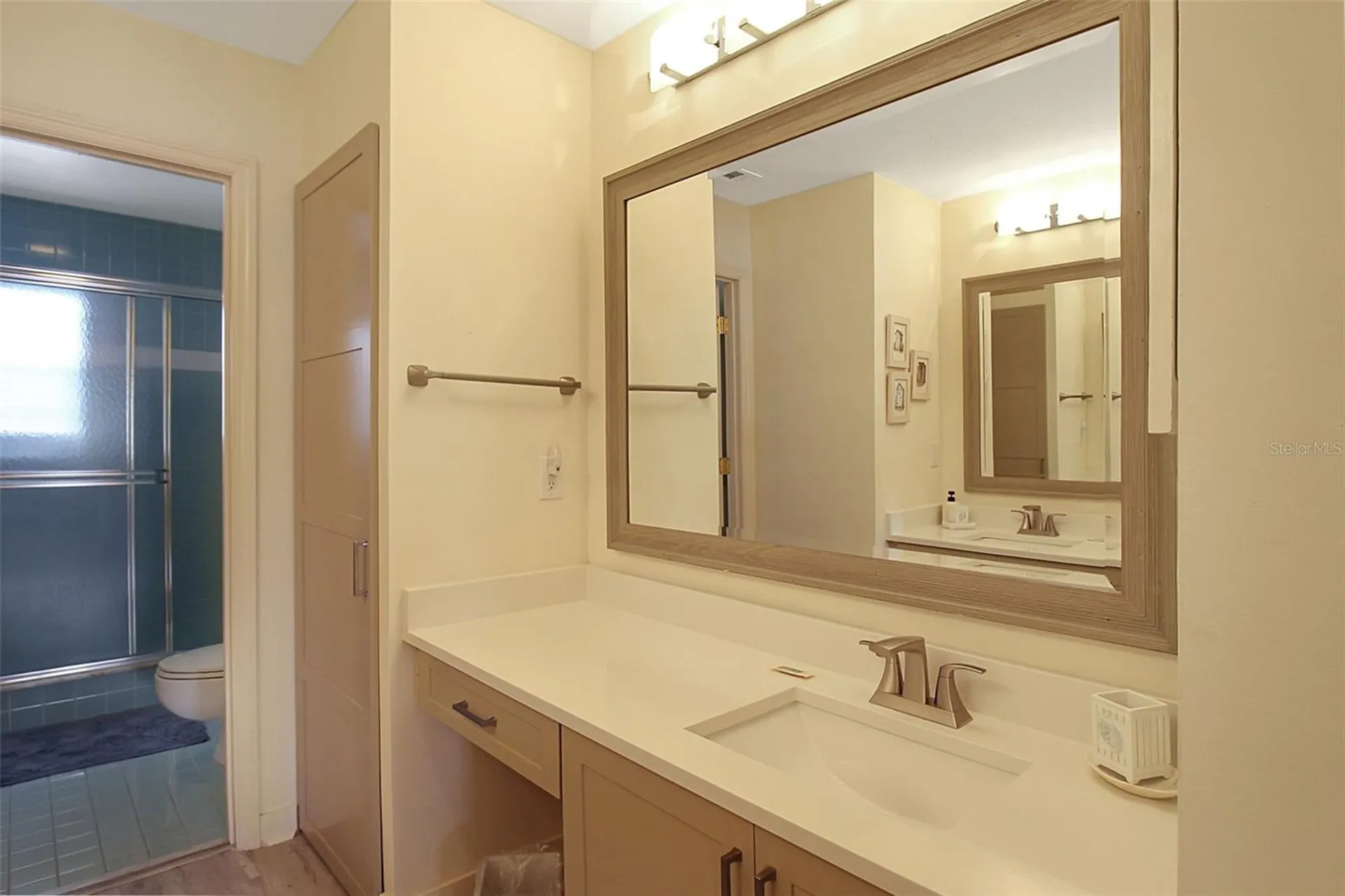 1382 Siesta Bayside Drive Sarasota FL 34242