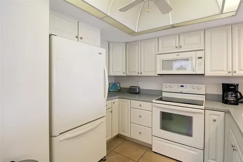 1382 Siesta Bayside Drive Sarasota FL 34242