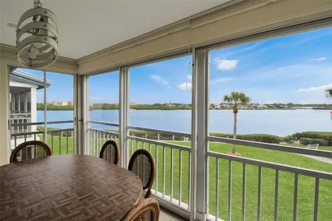 1382 Siesta Bayside Drive Sarasota FL 34242