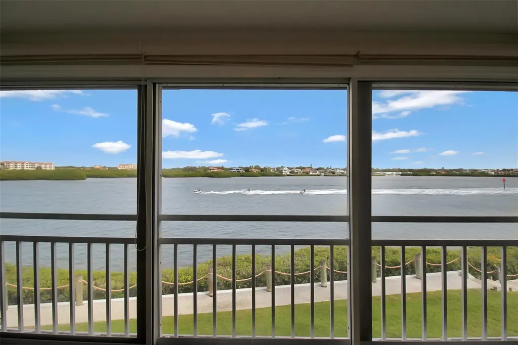 1391 Siesta Bayside Drive Sarasota FL 34242