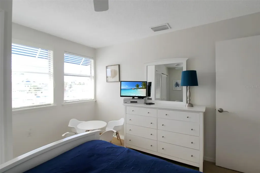 1391 Siesta Bayside Drive Sarasota FL 34242