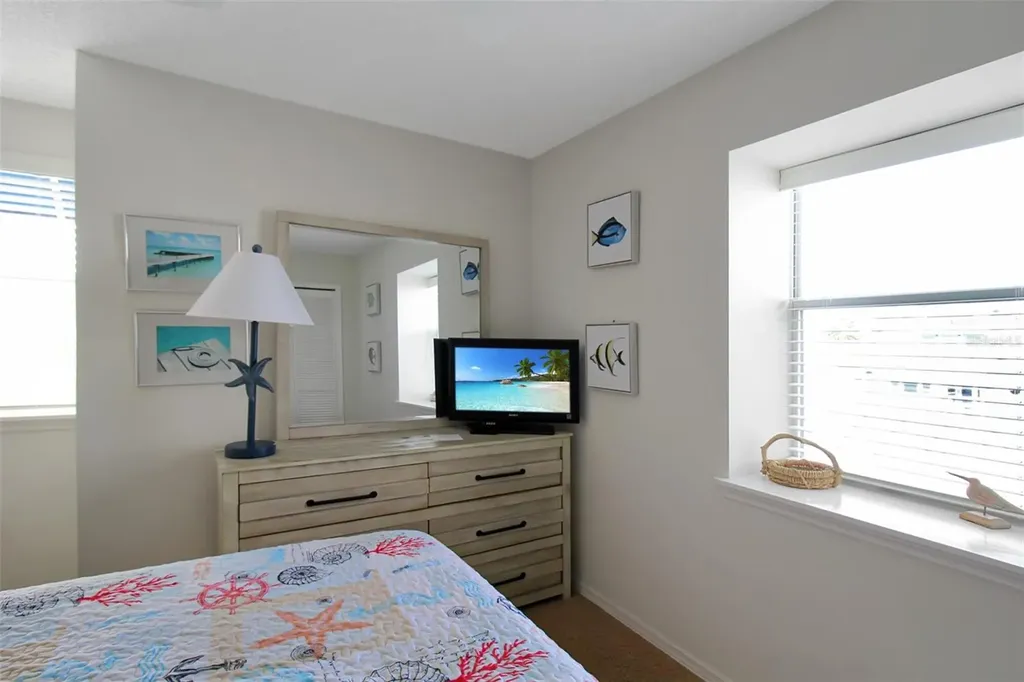 1391 Siesta Bayside Drive Sarasota FL 34242