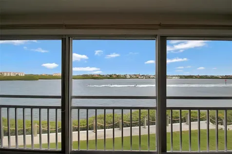 1391 Siesta Bayside Drive Sarasota FL 34242