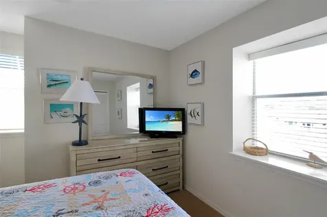 1391 Siesta Bayside Drive Sarasota FL 34242