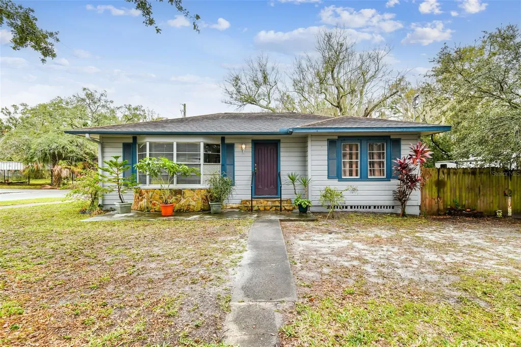 318 W Hanna Avenue Tampa FL 33604
