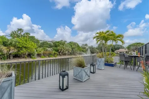 2352 Harbour Oaks Drive Longboat Key FL 34228